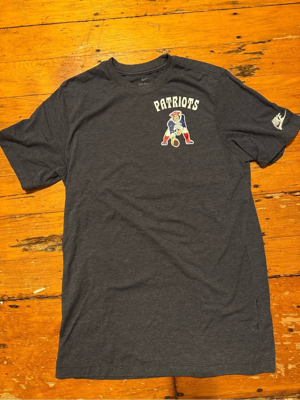 Nike Men’s Patriots Graphic Tee - Navy